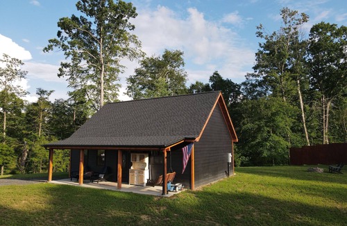 Mount Nebo House | Cozy New Retreat on Brownstone Ridge in the beautiful MountNebo.