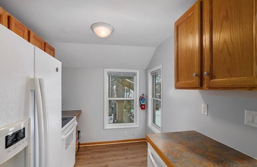 Saugatuck Apartment | Cozy Nook
