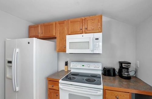 Saugatuck Apartment | Cozy Nook