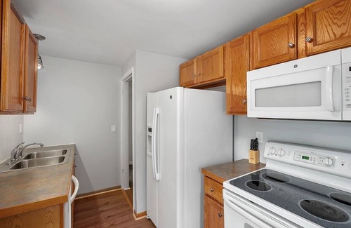 Saugatuck Apartment | Cozy Nook