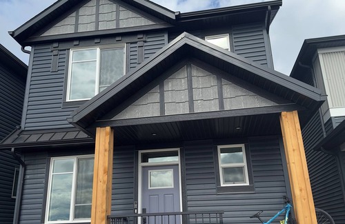 Calgary House | Cozy NW Calgary Suite| 15 mins to Airport| 25min to Downtown| 1 hr to Banff