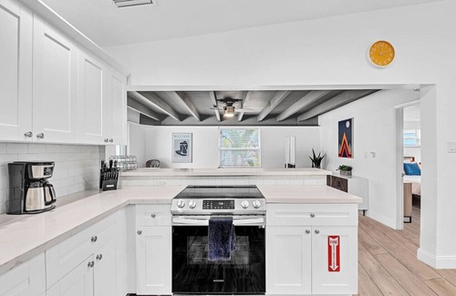 South Corals House | Cozy Oasis Pool Oakland Park
