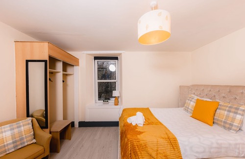 Gifford Apartment | Cozy Old Town Apartment in Nicolson Street
