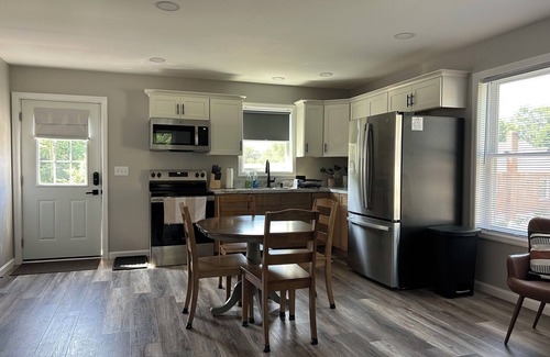 Elizabethtown Apartment | Cozy One-Bedroom Loft Above Garage in Elizabethtown with Sauna