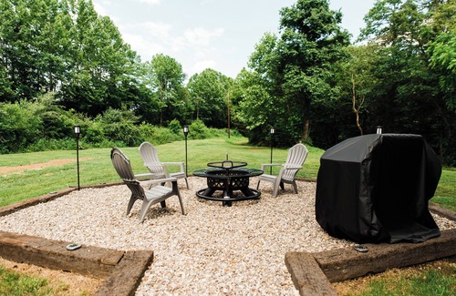 Salt Lick Cabin | Cozy & peaceful 2-bedroom cabin in charming Salt Lick.