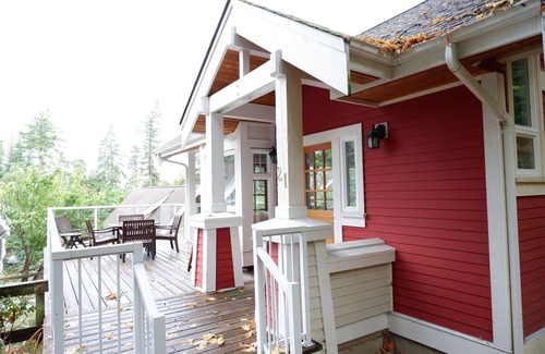 Pender Island Cottage | Cozy Pender Island Cottage