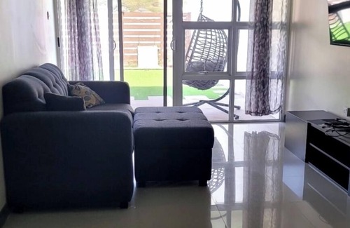 Portmore Apartment | Cozy Portmore Apartment with 2 Bedrooms