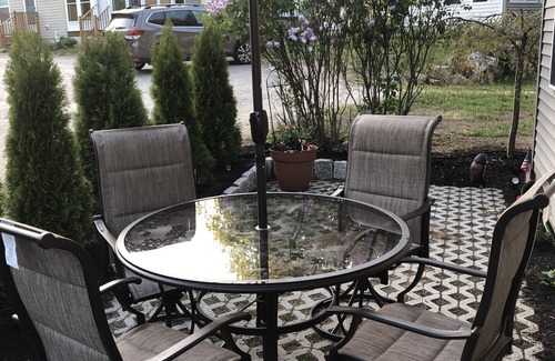 Ogunquit - Wells Cottage | COZY, PRIVATE 2B1BA Cottage POOL HOT TUB GYM TENNIS COURT GAME ROOM, NEAR BEACH!