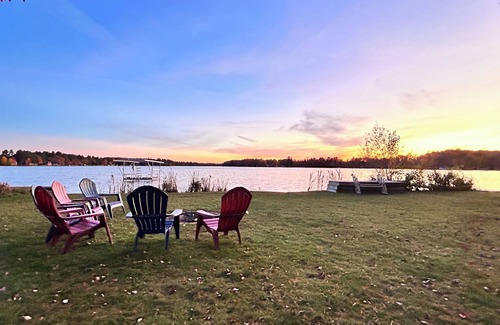 Kalkaska Cottage | Cozy private lakefront cottage, pet-friendly, short drive to Traverse City