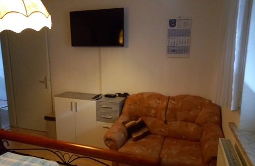 Arzberg Apartment | Cozy, quiet vacation apartment in Arzberg. Supermarket within sight,