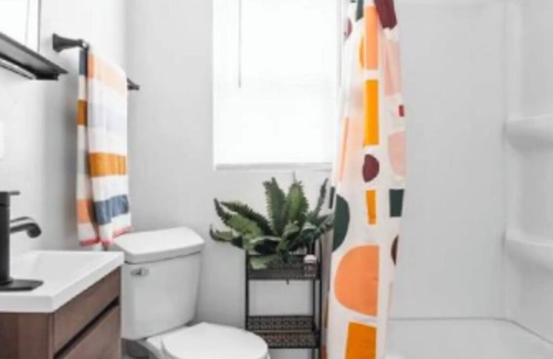 Indianapolis Apartment | Cozy riverfront studio near Broad Ripple