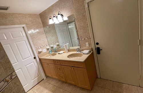 Tamarac House | Cozy room with private bathroom and entrance