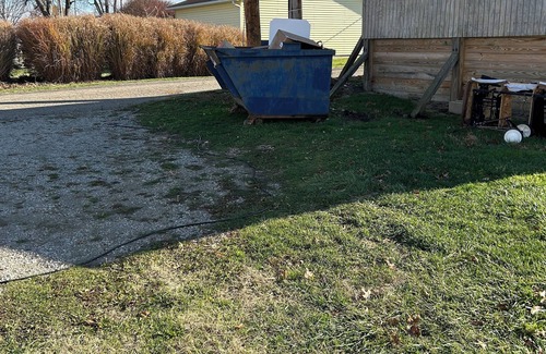 Byesville Apartment | Cozy rustic 1 bedroom apartment perfect for pets with big grassy side yard!