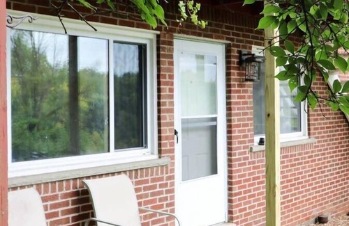 Ann Arbor House | Cozy Secluded *A2 North Side* 2BR