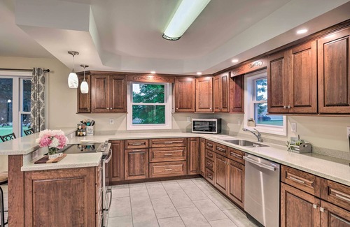 Seneca Falls House | Cozy Seneca Falls Home Close to Cayuga Wine Trail!