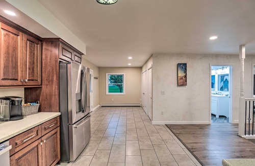Seneca Falls House | Cozy Seneca Falls Home Close to Cayuga Wine Trail!