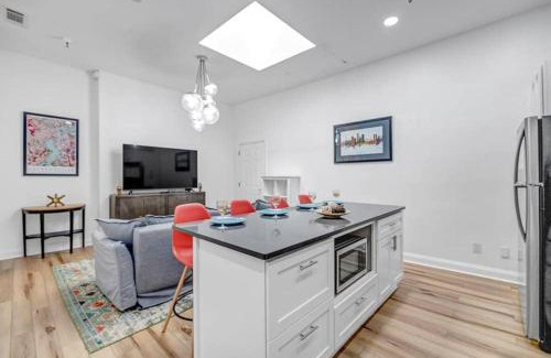 Springfield Apartment | Cozy SMB Themed Apt in the Heart of Historic SPR