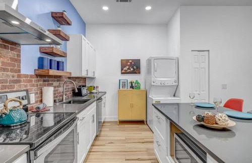 Springfield Apartment | Cozy SMB Themed Apt in the Heart of Historic SPR