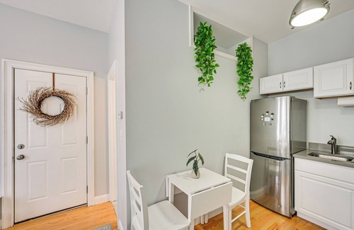 East Somerville Apartment | Cozy Somerville Studio: 2 Mi to Boston, Walk to T!