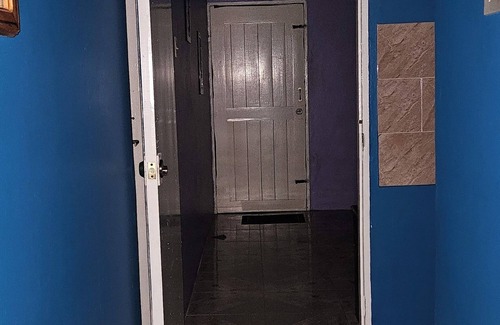 Spanish Town Zone Apartment | Cozy Spanish Town Hide-Away