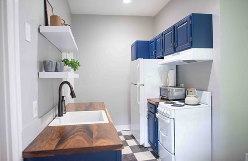 Allentown Apartment | Cozy studio apartment close to hospitals