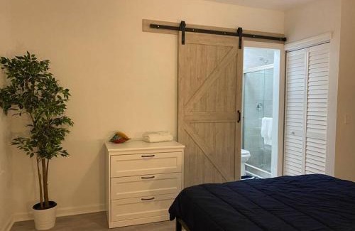 Tampa Heights Apartment | Cozy Studio Bungalow Steps To Armature Works