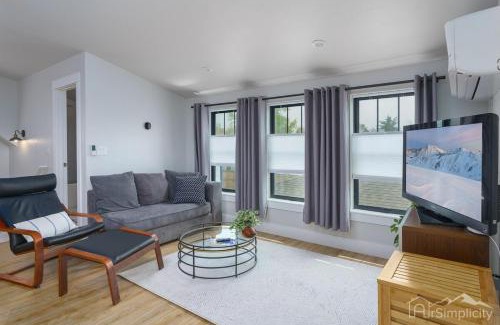 Clayton House | Cozy Studio By Schafer Park W Patio