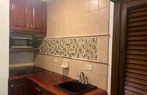 Rosendal Condo | Cozy Studio close distance to Magen Bay Beach