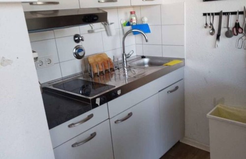 Hoehenberg Apartment | Cozy studio close to Deutz train Station