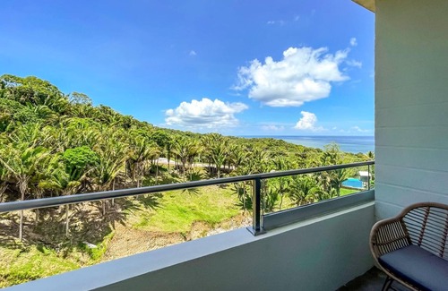 Crawfish Rock Condo | Cozy studio in Roatan's Tallest Tower