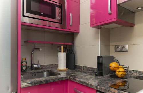 Chueca Apartment | Cozy studio overlooking Pedro Zerolo Square