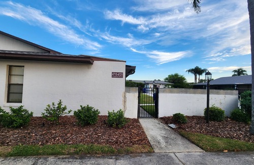 Sun 'N Lake Villa | Cozy & Stylish 1-Bedroom Retreat in Sebring, FL