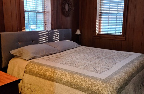 Champion Cottage | Cozy Sunset Lake Cottage on Fish Lake off of ATV /Snowmobile trail 5!