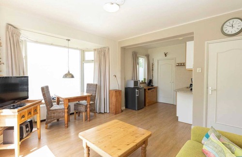 De Koog Apartment | Cozy Texel Retreat with Garden