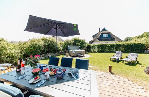 Zinnowitz House | Cozy thatched house on the Baltic Sea