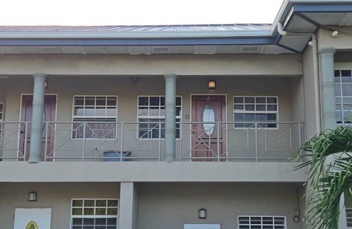 Lambeau Apartment | Cozy two bedroom apartment