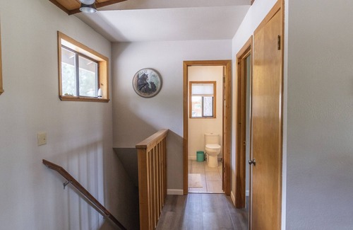 Tahoe Keys Cabin | Cozy unit, near the "Y." One minute walk to Tahoe Lagoon and forest trails!