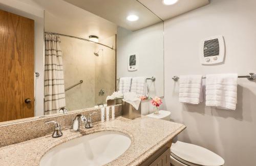 Beaver Creek Apartment | Cozy up in this Scenic 2BR Retreat Steps from Trails, Lifts & Village Dining