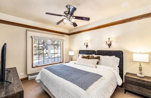 Beaver Creek Apartment | Cozy up in this Scenic 2BR Retreat Steps from Trails, Lifts & Village Dining