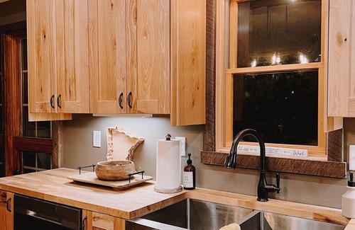 Crow Wing County House | Cozy Up North Cabin - This is a newly remodeled complete home on 12 acres.