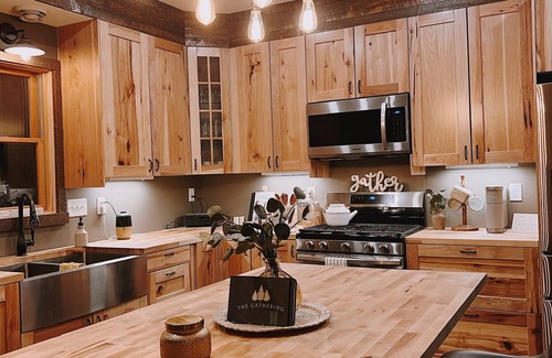 Crow Wing County House | Cozy Up North Cabin - This is a newly remodeled complete home on 12 acres.