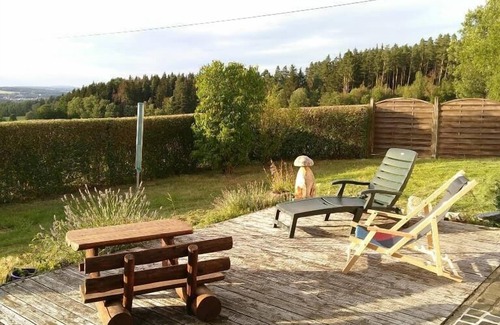 Waldershof Apartment | Cozy vacation apartment with terrace and garden