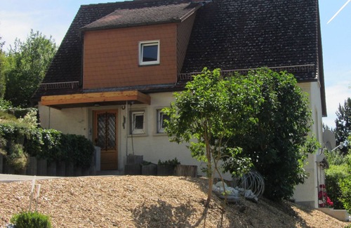 Mainberg Apartment | Cozy vacation home (52sqm) with SAT-TV and fully equipped kitchen