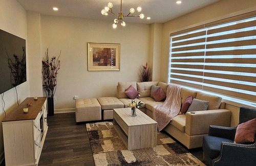 Welland House | Cozy vacation home near US- Canada Border Lic.#STR289n