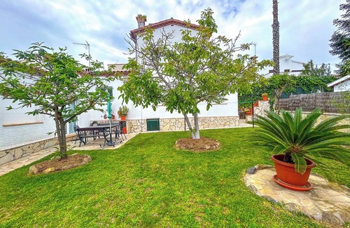 Calonge Villa | Cozy villa with pool and large garden. offer 01/06-08/06/19