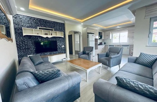 Kadriye Villa | Cozy Villa with Private Pool in Belek
