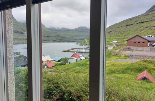 Faroe Islands House | Cozy village house in Funningsfjørð