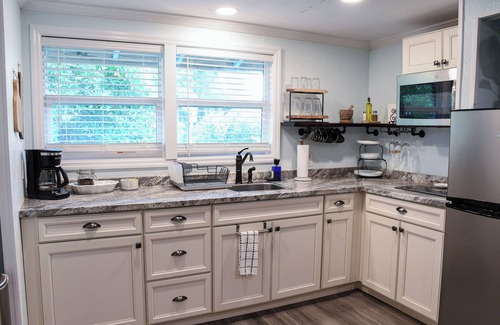Winter Haven Apartment | Cozy Vintage Apt D near Lakeland/Hospitals/Lakes