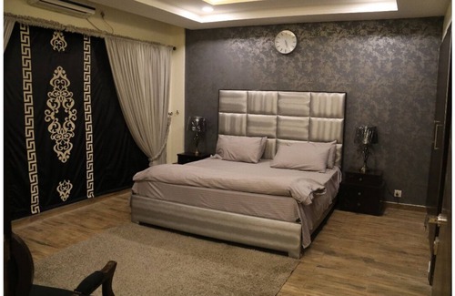 Rawalpindi Apartment | Cozy & Warm 1BD guest apt in heart of Bahria Town