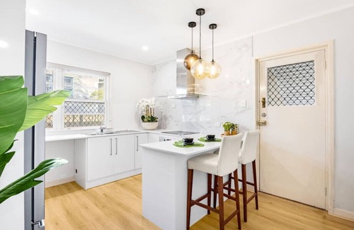 Sunnybank House | Cozy Warmly 3Beds Sweet Home @ Sunnybank